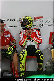 motogp_test_malaisie_2011_rossi_19.JPG