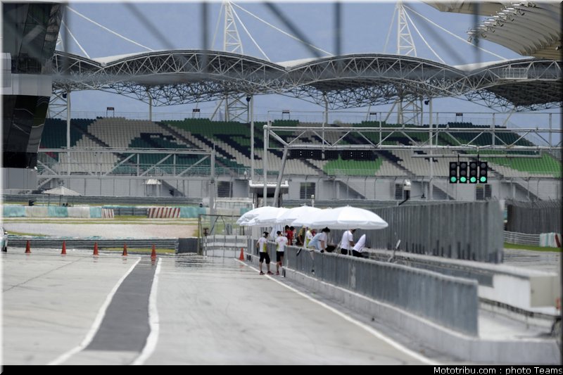 motogp_test_malaisie_2011_03