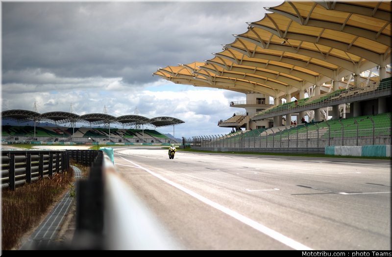 motogp_test_malaisie_2011_08