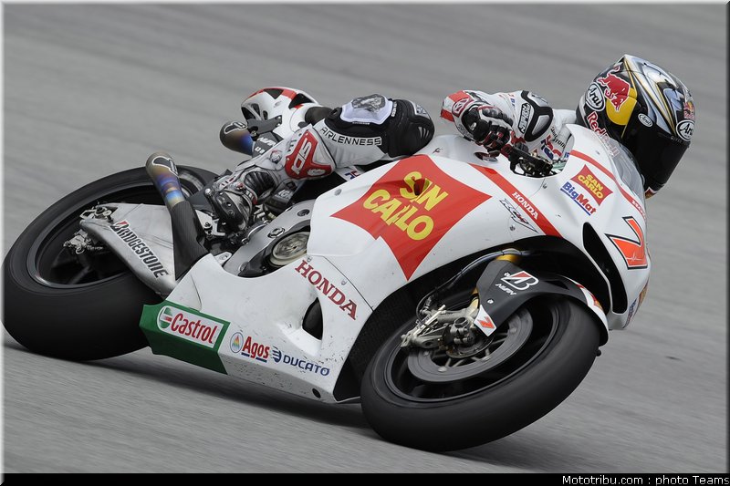 motogp_test_malaisie_2011_aoyama_21