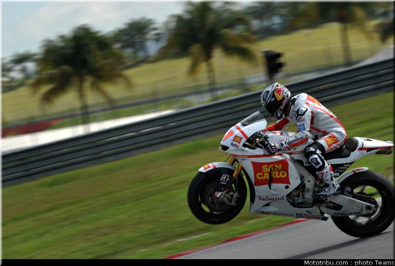 motogp_test_malaisie_2011_aoyama_46