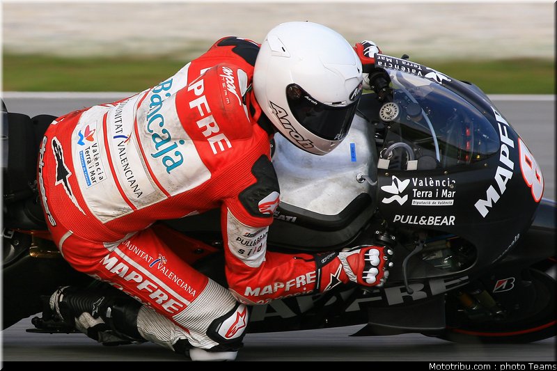 motogp_test_malaisie_2011_barbera_01