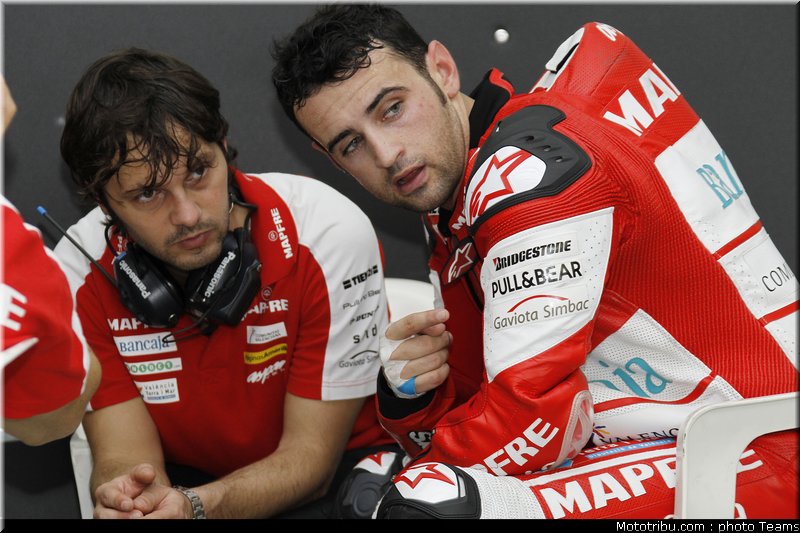 motogp_test_malaisie_2011_barbera_15
