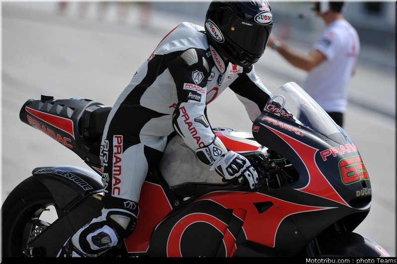motogp_test_malaisie_2011_capirossi_3