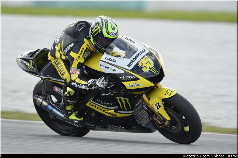 motogp_test_malaisie_2011_crutchlow_03