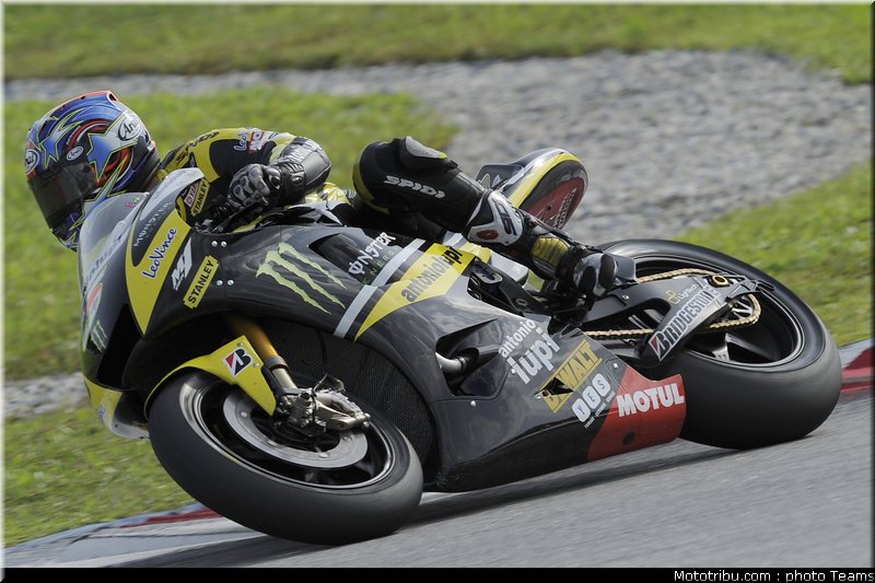 motogp_test_malaisie_2011_edwards_09