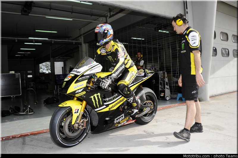 motogp_test_malaisie_2011_edwards_10