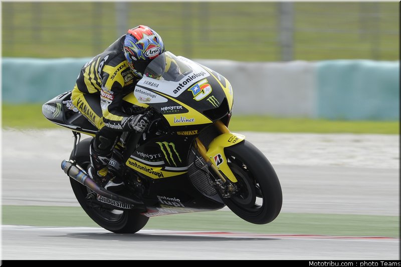 motogp_test_malaisie_2011_edwards_11