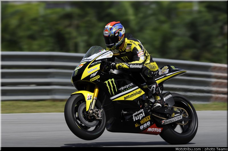 motogp_test_malaisie_2011_edwards_14