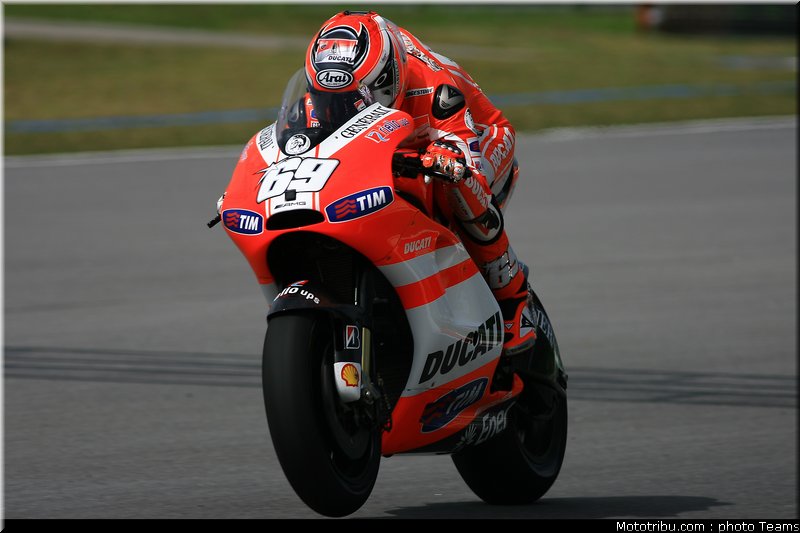 motogp_test_malaisie_2011_hayden_09
