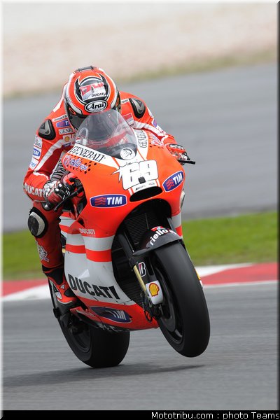 motogp_test_malaisie_2011_hayden_25