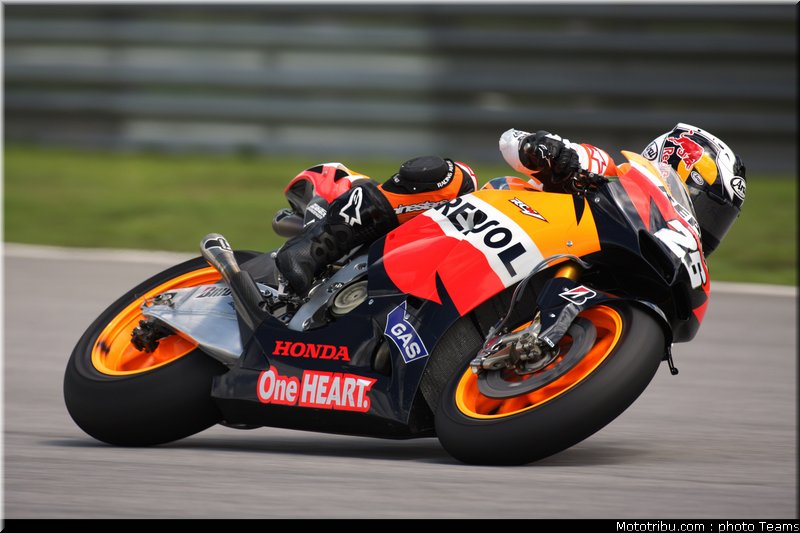 motogp_test_malaisie_2011_pedrosa_05