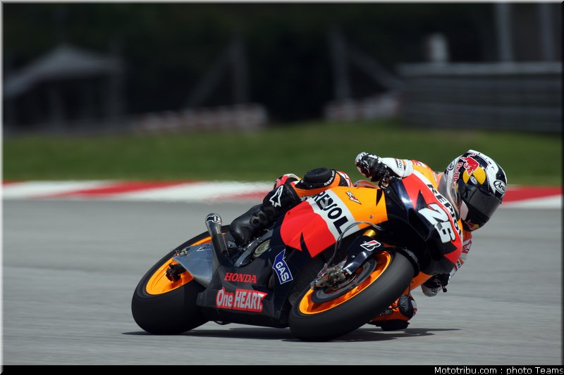 motogp_test_malaisie_2011_pedrosa_12