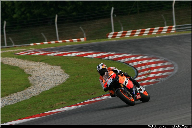 motogp_test_malaisie_2011_pedrosa_20