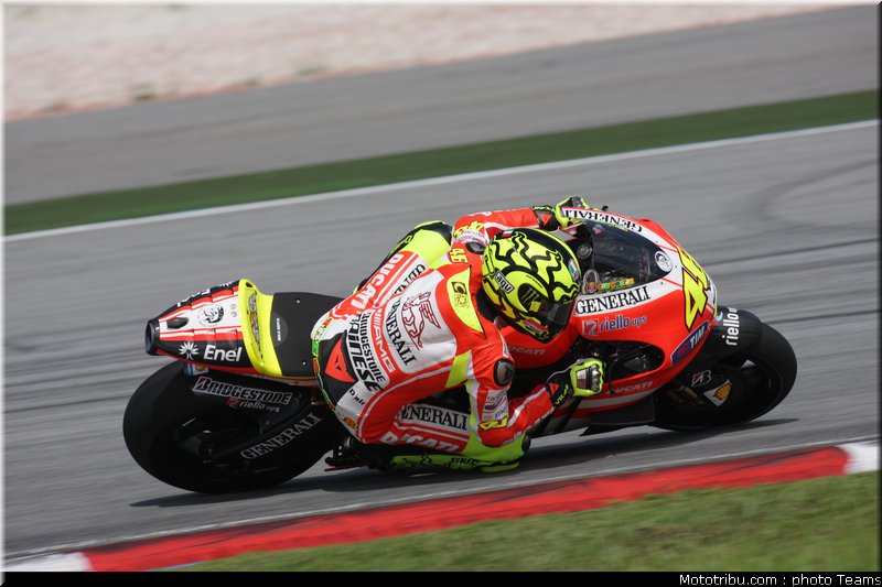 motogp_test_malaisie_2011_rossi_01