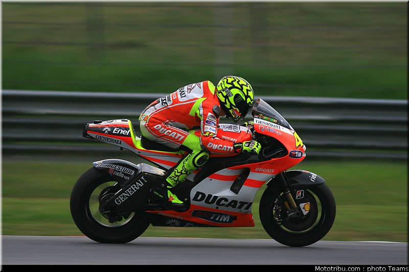 motogp_test_malaisie_2011_rossi_11
