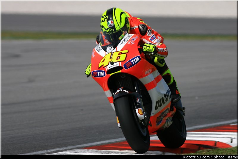 motogp_test_malaisie_2011_rossi_18