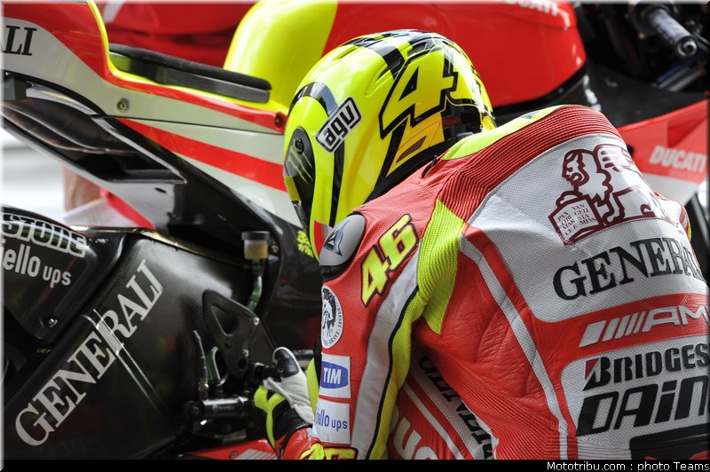 motogp_test_malaisie_2011_rossi_53