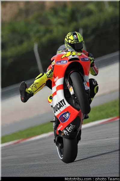 motogp_test_malaisie_2011_rossi_55
