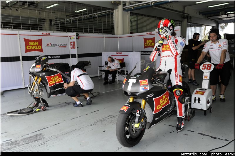 motogp_test_malaisie_2011_simoncelli_17
