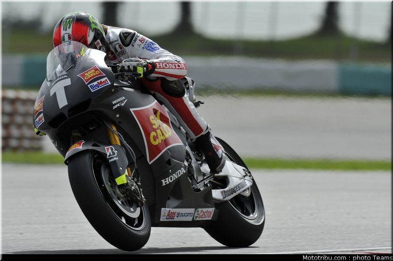 motogp_test_malaisie_2011_simoncelli_35