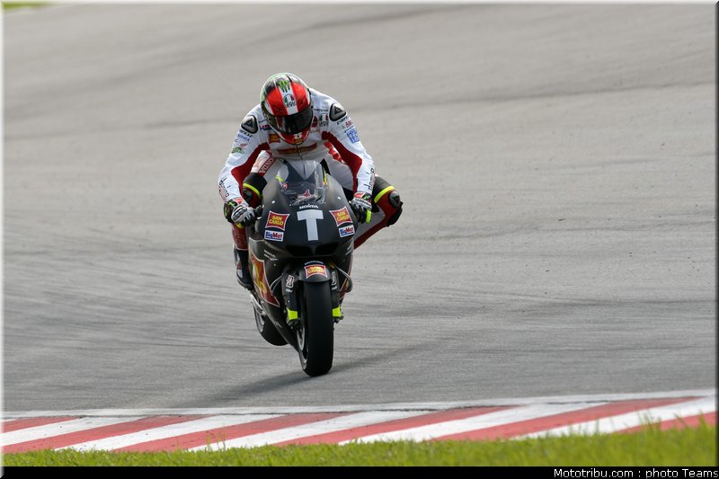 motogp_test_malaisie_2011_simoncelli_41