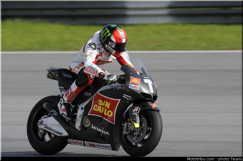 motogp_test_malaisie_2011_simoncelli_42