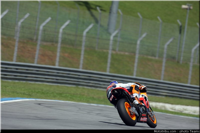 motogp_test_malaisie_2011_stoner_01