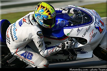 motogp_test_malaisie_2011_abraham_4.jpg