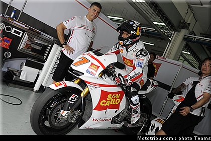 motogp_test_malaisie_2011_aoyama_17.jpg