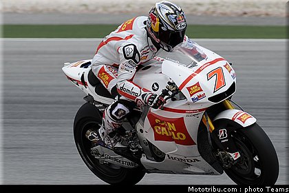 motogp_test_malaisie_2011_aoyama_20.jpg