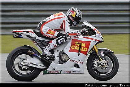 motogp_test_malaisie_2011_aoyama_26.jpg