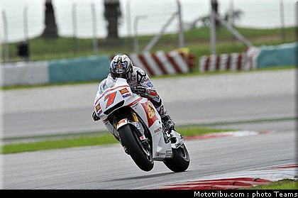 motogp_test_malaisie_2011_aoyama_27.jpg