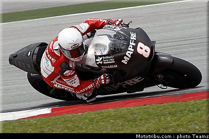 motogp_test_malaisie_2011_barbera_11.jpg