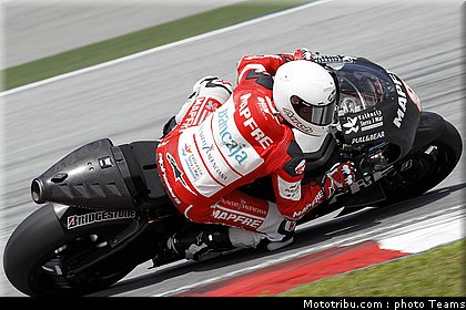 motogp_test_malaisie_2011_barbera_12.jpg