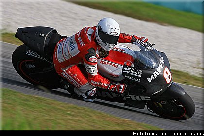 motogp_test_malaisie_2011_barbera_19.jpg