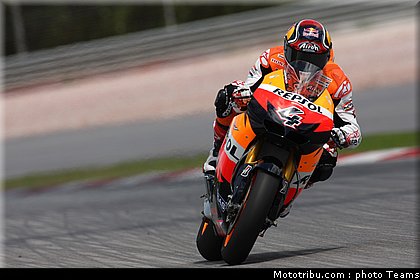 motogp_test_malaisie_2011_dovizioso_01.jpg