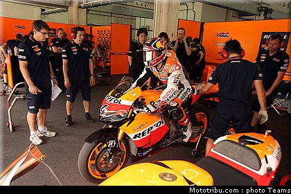 motogp_test_malaisie_2011_dovizioso_05.jpg
