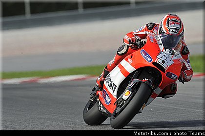 motogp_test_malaisie_2011_hayden_18.JPG