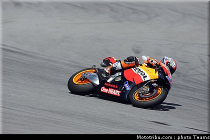 motogp_test_malaisie_2011_pedrosa_01.jpg