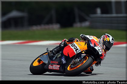 motogp_test_malaisie_2011_pedrosa_12.jpg
