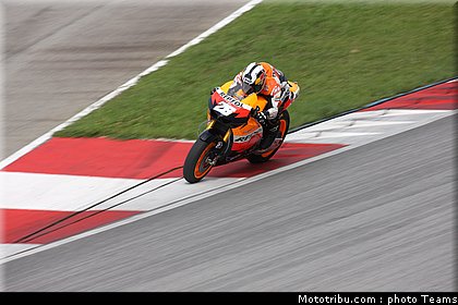 motogp_test_malaisie_2011_pedrosa_17.jpg