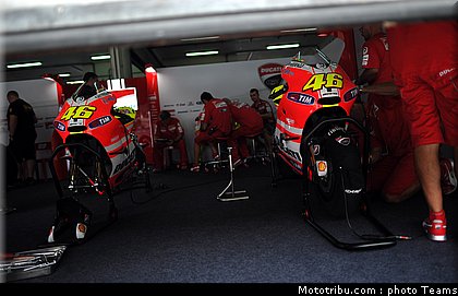 motogp_test_malaisie_2011_rossi_30.jpg