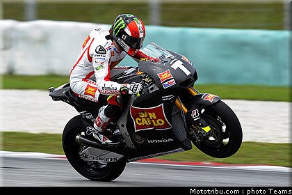 motogp_test_malaisie_2011_simoncelli_04.jpg