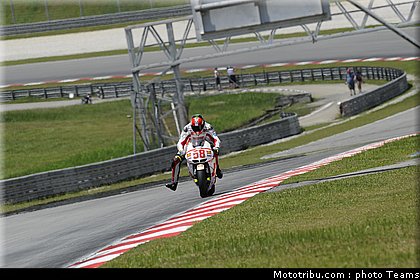 motogp_test_malaisie_2011_simoncelli_13.jpg
