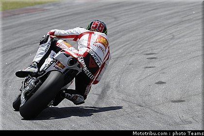 motogp_test_malaisie_2011_simoncelli_19.jpg
