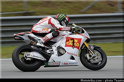 motogp_test_malaisie_2011_simoncelli_27.jpg