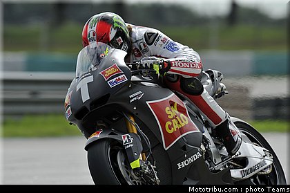 motogp_test_malaisie_2011_simoncelli_37.jpg
