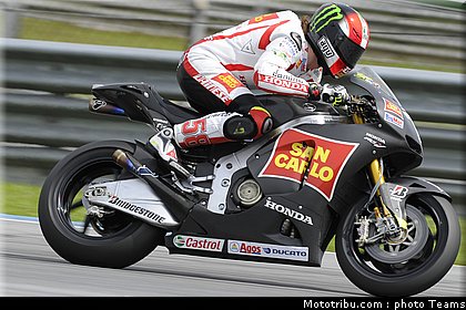 motogp_test_malaisie_2011_simoncelli_57.jpg