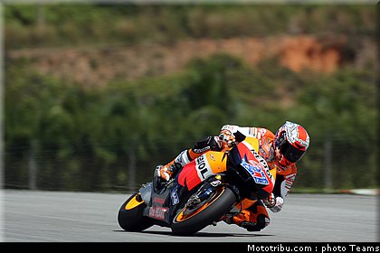 motogp_test_malaisie_2011_stoner_04.jpg